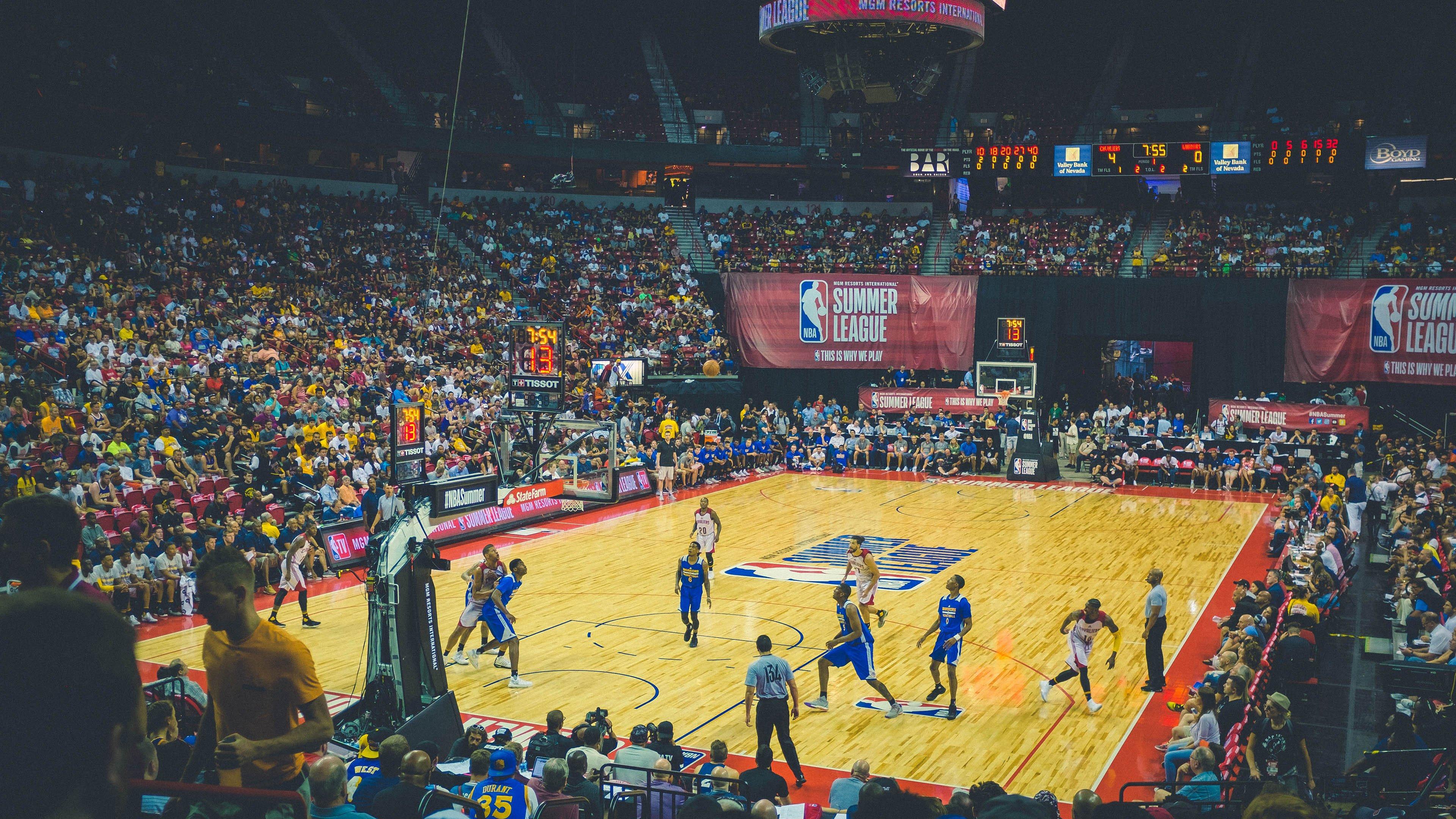 NBA全明星赛星光璀璨 新生代球员闪耀舞台